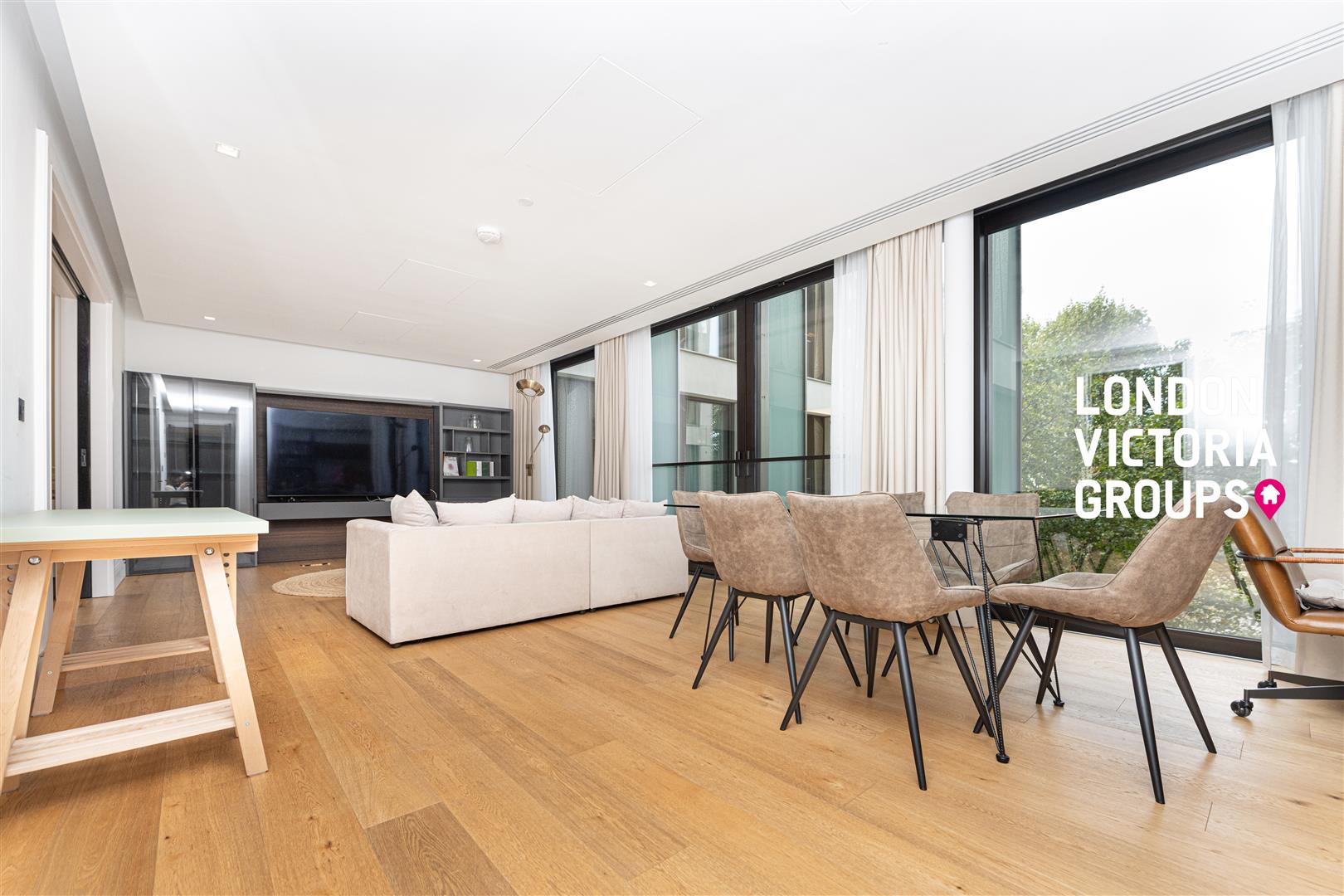 5 Belvedere Road, LONDON